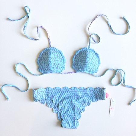 Lolli Scallop Bikini Bottom Lagoon